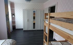 Appartement Avec Parking Gratuit Proche De Village De Marque